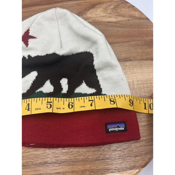 Patagonia Hat Beanie Fitted Mens One Size Red White California Bear Flag Knit - Picture 6 of 6